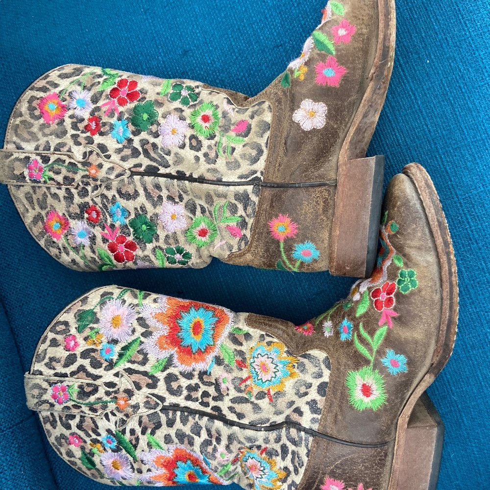 Macie Bean Girls Cowgirl Boots, Size 1